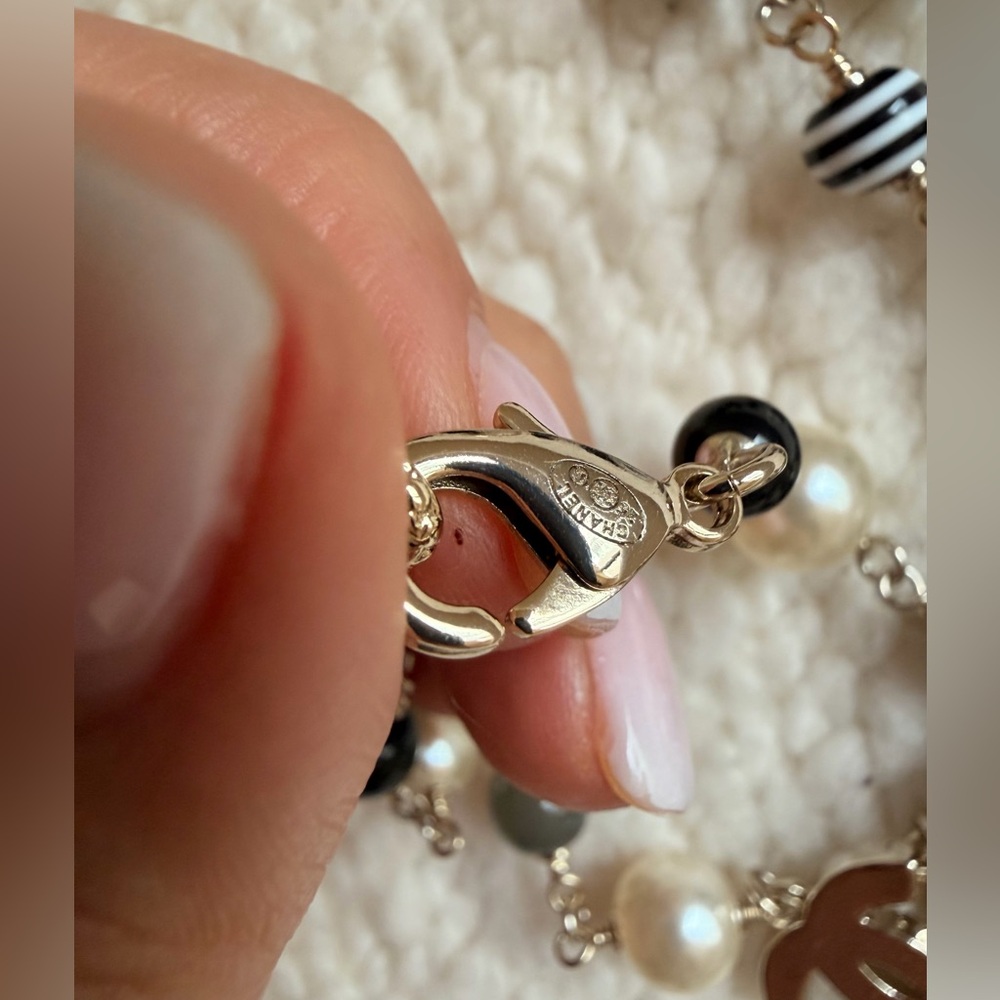 🤍Vintage Chanel Multicolor Beaded CC Necklace Pearls, Black & White Glass Beads🖤 - Picture 11 of 16